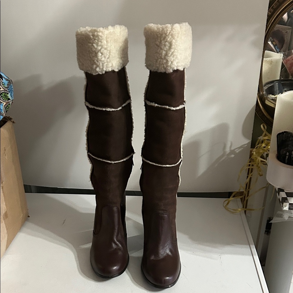 Victoria’s Secret genuine leather and suede fleece lined boots Size 8M